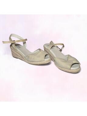 Xti Light Tan Cream Summer Sandals Womens Size 8